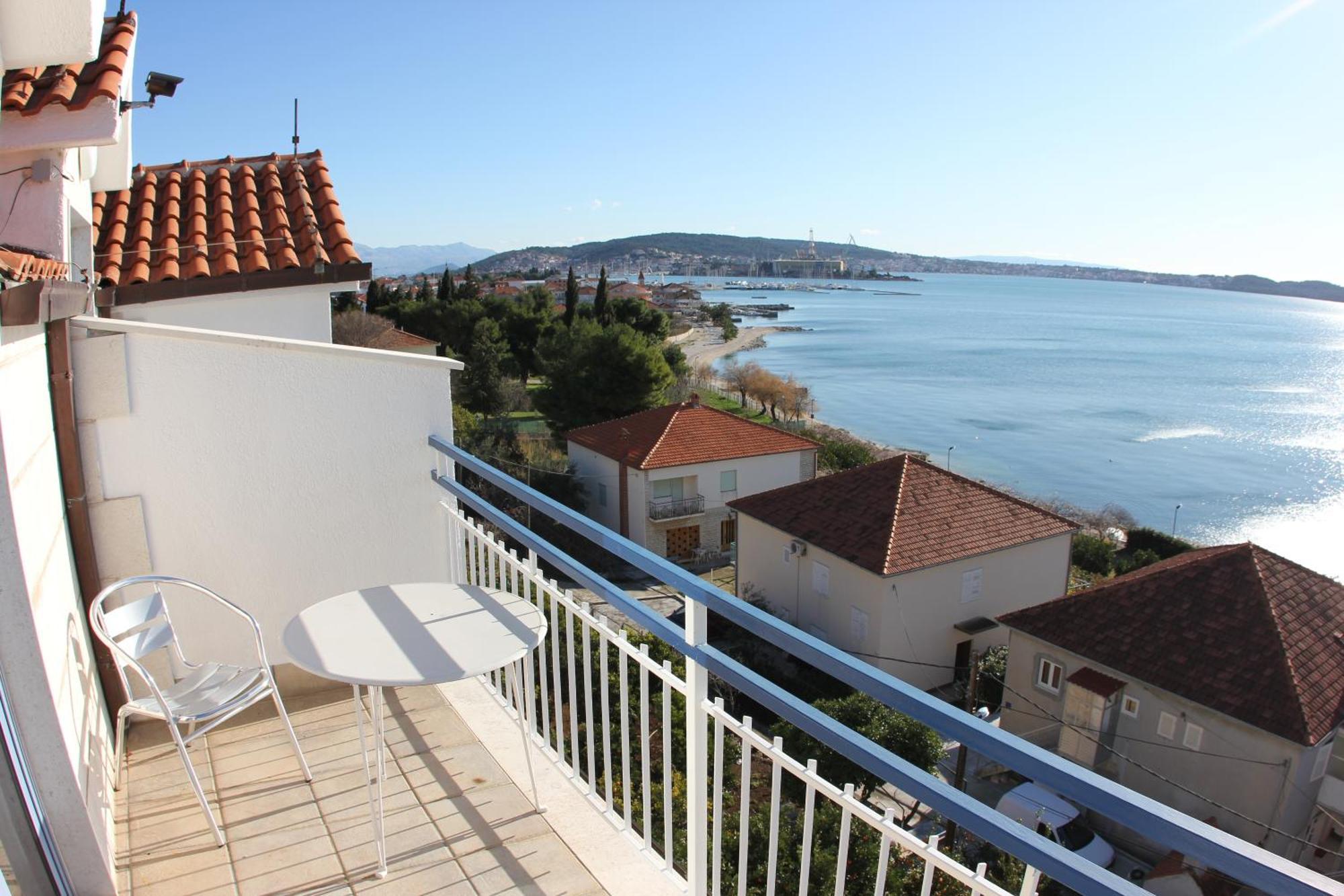 Hotel Bavaria Trogir Seget Donji Exterior photo