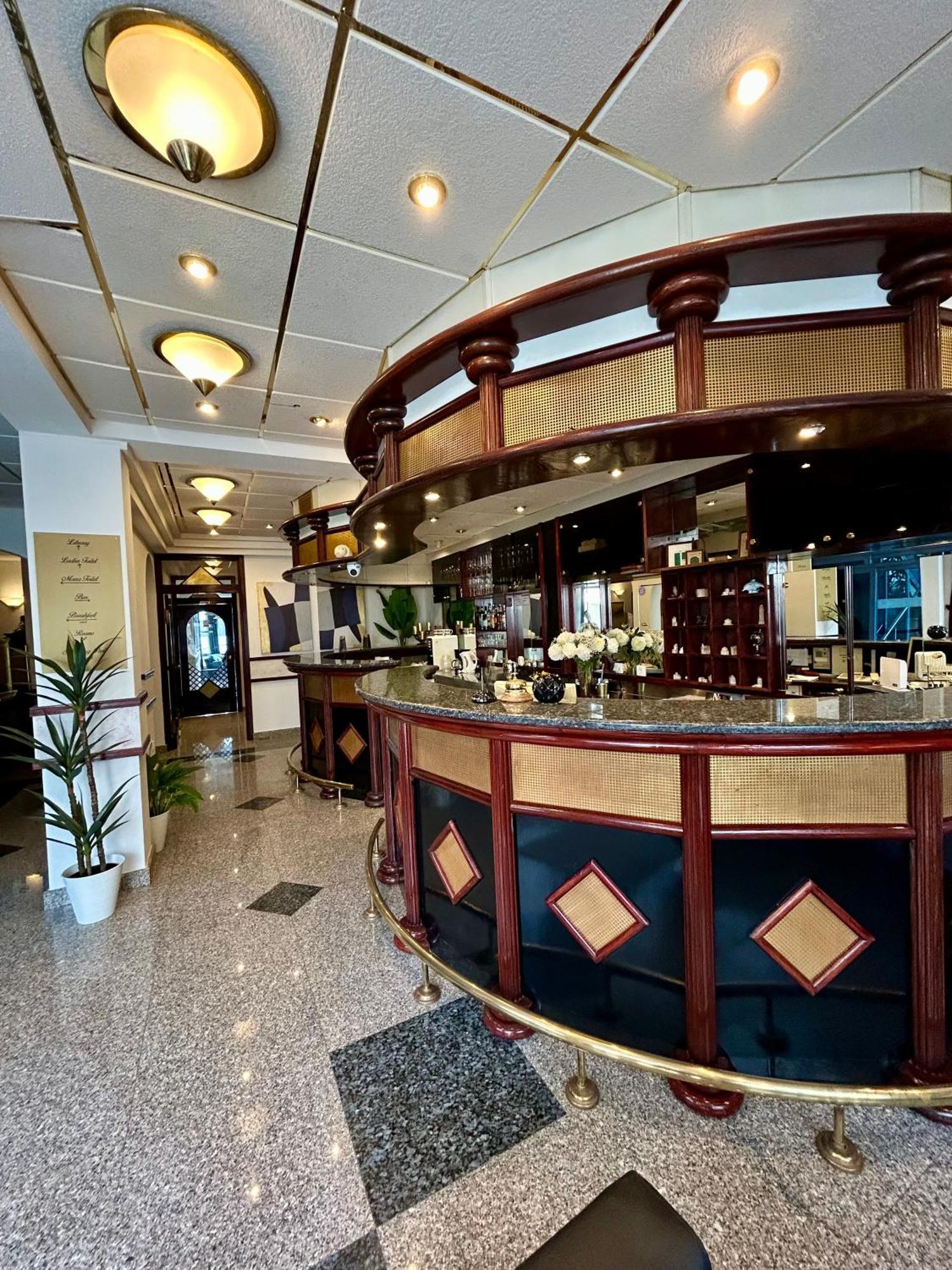 Hotel Bavaria Trogir Seget Donji Exterior photo