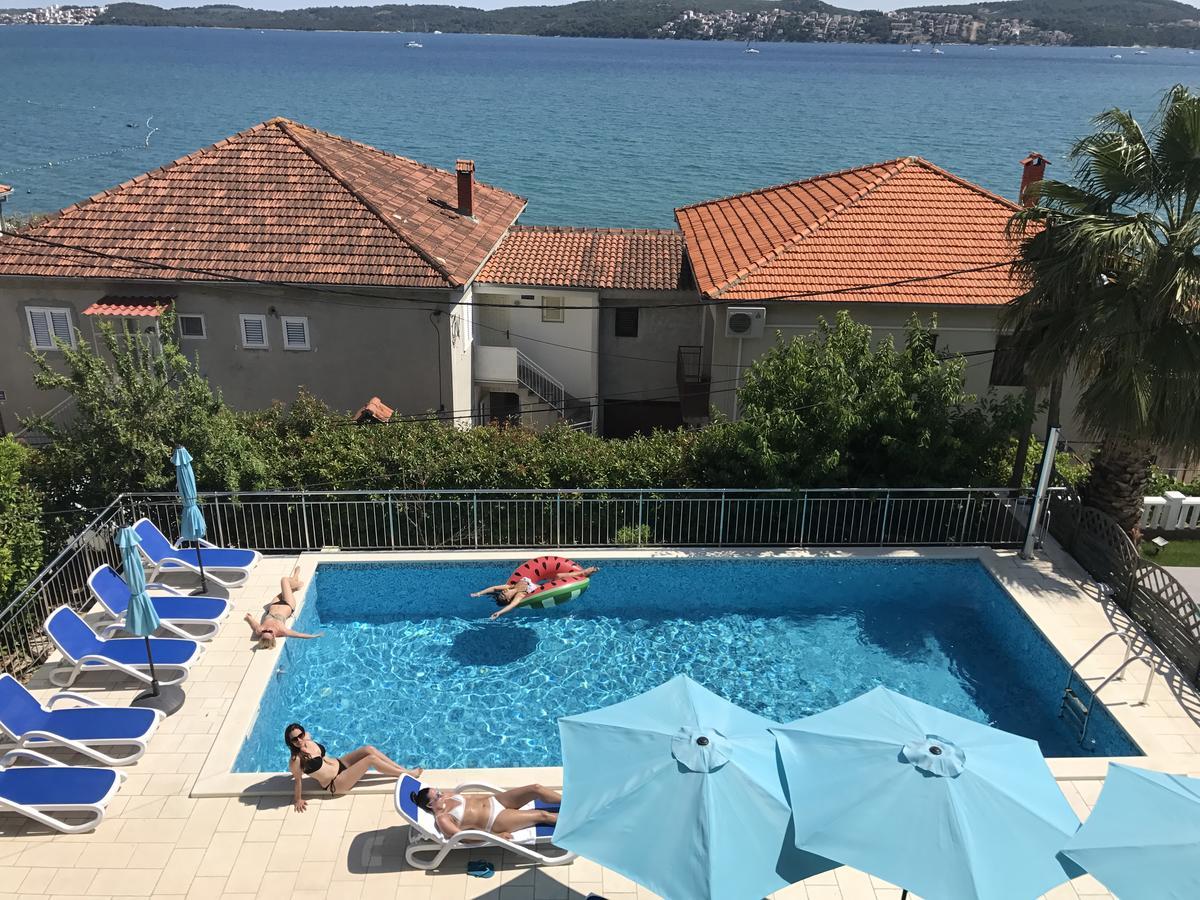 Hotel Bavaria Trogir Seget Donji Exterior photo